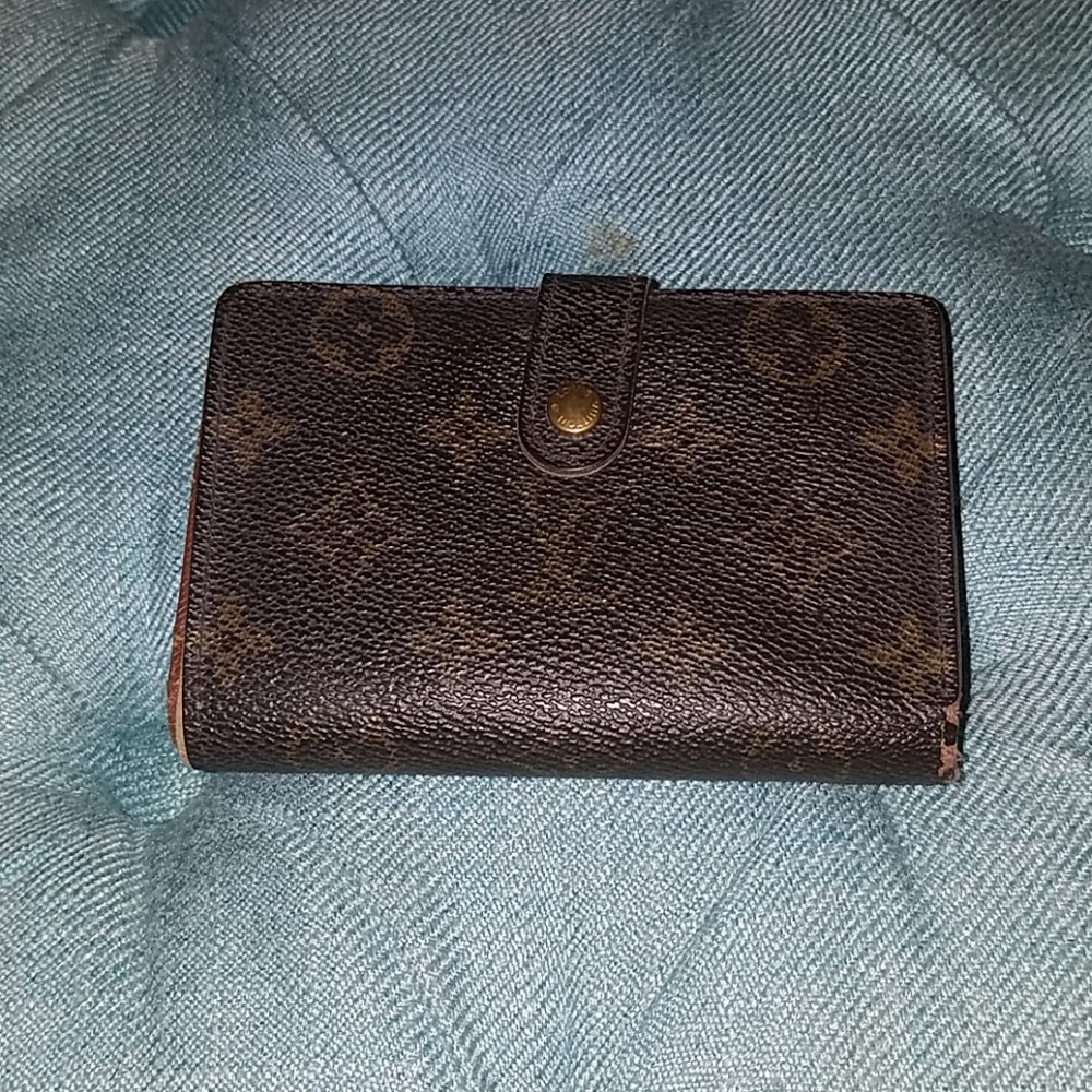 Authentic Louis Vuitton wallet